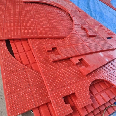 Mat Anti Skid Merah Tipe ZP Rotary Atble 30mm Mat Plastik Non Slip Untuk Rig Pengeboran