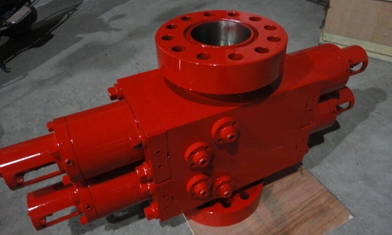 Ukuran Bor 7-1/16 "Ladang Minyak Pengeboran Blow Out Preventer Peralatan Tipe ganda Ram BOP