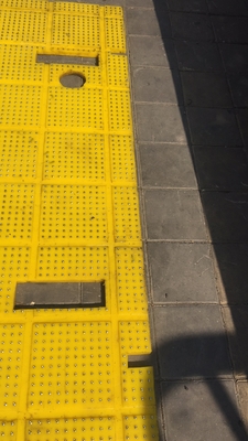 27 1/2 inci Anti Slip Mat Rotary Table Kuning Warna 2100MM*1600MM Mat Untuk Pengeboran Rig