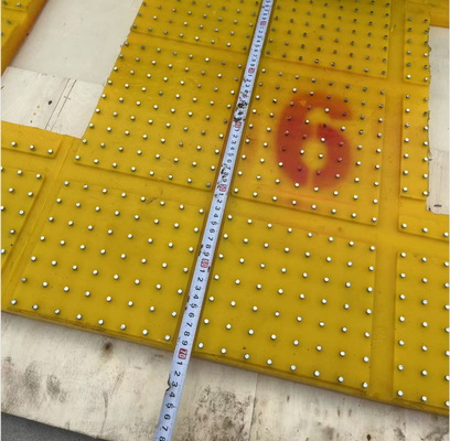 Meja Rotary Customized Anti-Slip Mat Ukuran 2100X1600 MM Bahan PU Warna Kuning Dengan Kuku Baja