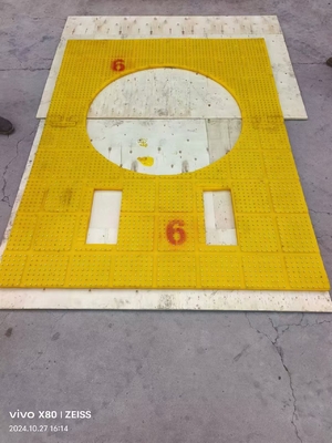 2200X1800 MM Meja putar Anti-Slip Mat Bahan PU Warna Kuning Dengan Kuku Baja