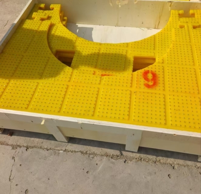 2200X1800 MM Meja putar Anti-Slip Mat Bahan PU Warna Kuning Dengan Kuku Baja