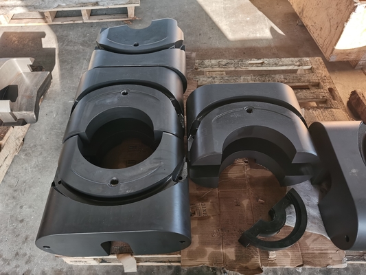 BOP Ram U Tipe Ram BOP FZ35-35 API Standard Shear Ram Untuk Pengeboran Lapangan Minyak
