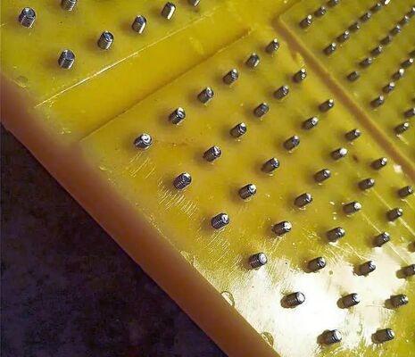 Meja putar Anti slip Mat Material PU Kekuatan tarik 45 Mpa Menggunakan Pada platform pengeboran