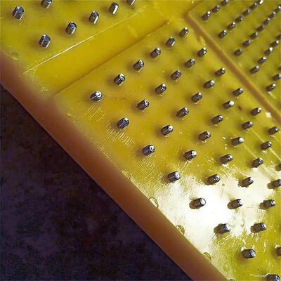 Meja putar Anti slip Mat Material PU Kekuatan tarik 45 Mpa Menggunakan Pada platform pengeboran