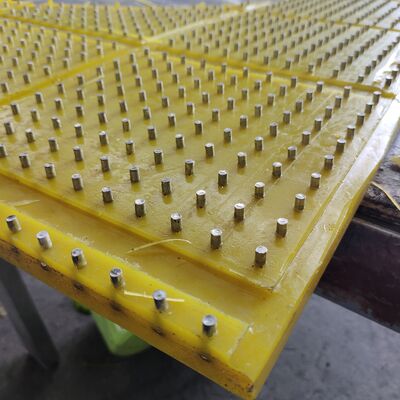 Mat Anti Selip Meja Putar Kustom Bahan PU Tahan Aus Kompatibel ZP275 Penggunaan Peralatan Industri