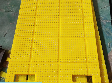Meja berputar Anti slip Mat Untuk tambang tambang platform pengeboran Polyurethane Material