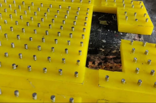 Meja Rotaty Tahan Lama Anti Slip Mat Untuk Platform Pengeboran Ladang Minyak Bahan Polyurethane