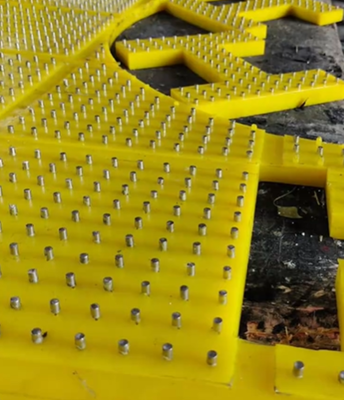 Meja Rotaty Tahan Lama Anti Slip Mat Untuk Platform Pengeboran Ladang Minyak Bahan Polyurethane