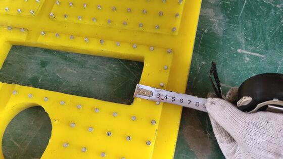 Kerajinan unggulan dengan manufaktur presisi Polyurethane 30mm Ketebalan Meja Rotary Anti slip Mat