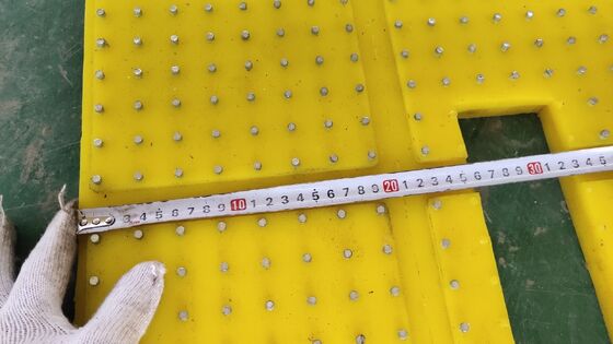 Tahapan putar tahan minyak Anti slip Mat Inspeksi kualitas yang ketat Polyurethane 30mm Ketebalan