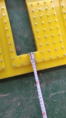 Tahapan putar tahan minyak Anti slip Mat Inspeksi kualitas yang ketat Polyurethane 30mm Ketebalan
