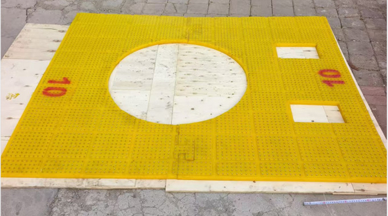 Meja Rotary Customized Anti-Slip Mat Ukuran 2100X1600 MM Bahan PU Warna Kuning Dengan Kuku Baja